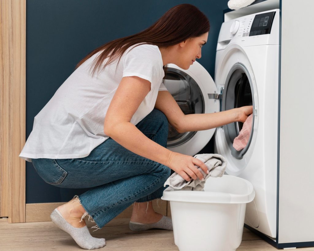 Em conclusão, adotar práticas regulares de cuidado e manutenção da máquina lava e seca não apenas prolonga sua vida útil, mas também assegura que ela continue a proporcionar eficiência e conveniência. Ao seguir as dicas fornecidas, você estará investindo no desempenho contínuo do seu eletrodoméstico.