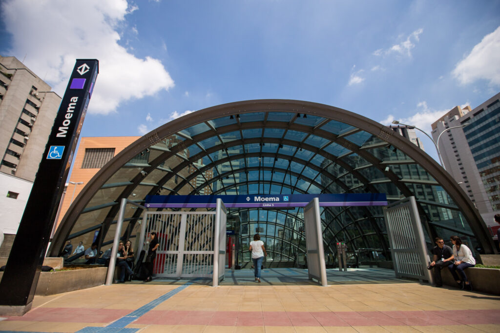 Estacao Moema da Linha 5–Lilas do Metro