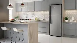 Assistência Técnica Geladeira Electrolux: Vale a Pena?" é um claro sim, quando você opta pela expertise e compromisso da 07 Assistência Técnica. Seja para reparos, manutenção preventiva ou assistência em geladeiras industriais, nossa equipe está pronta para superar suas expectativas.