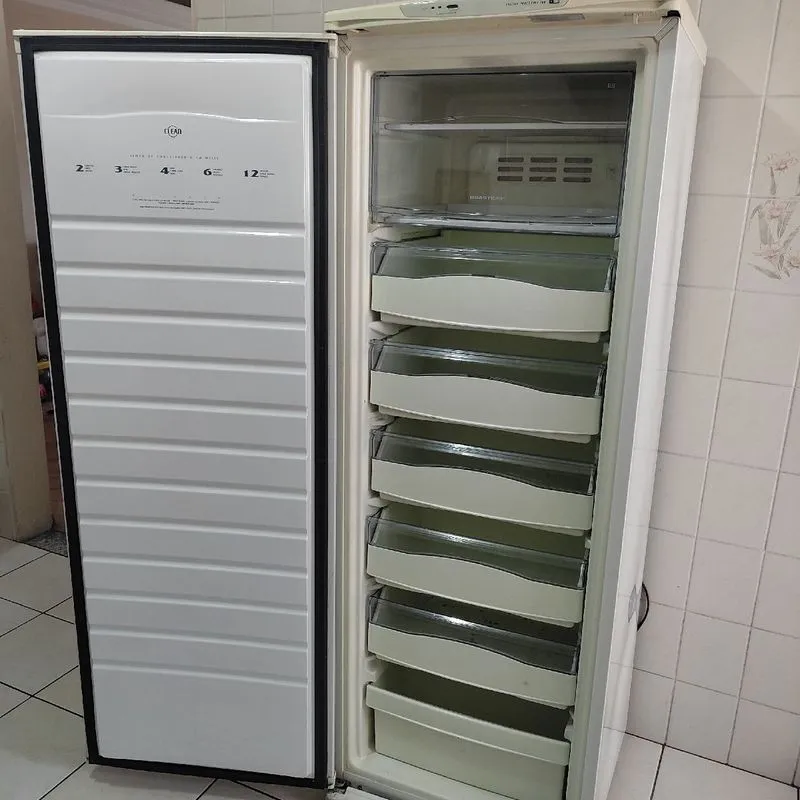 Quanto custa uma assistência técnica freezer? O custo varia de acordo com o tipo de problema e a marca do freezer. Peça sempre um orçamento detalhado antes de contratar o serviço.